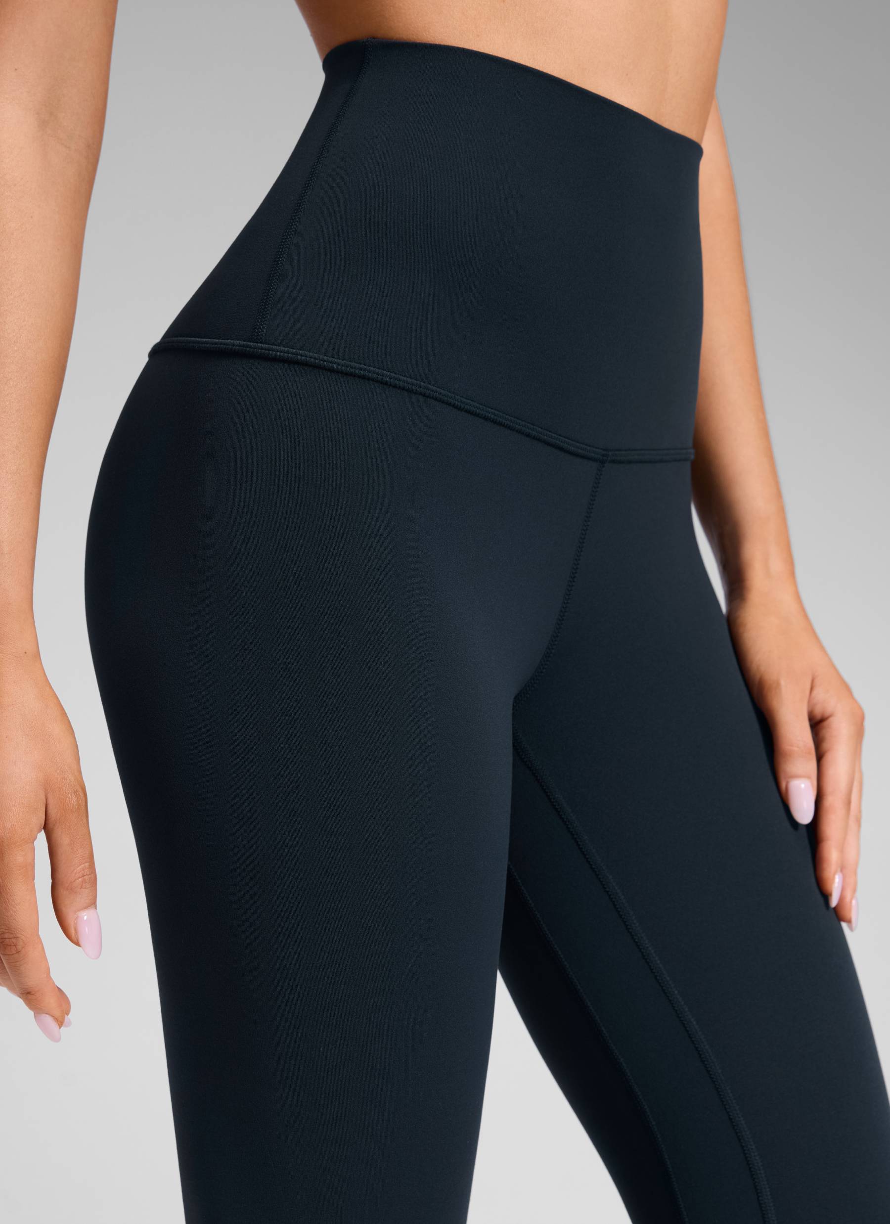 CRZ YOGA Women's Yoga Super High Waist Butterluxe Yoga Leggings 28'' True Navy @model_info:Malisa
