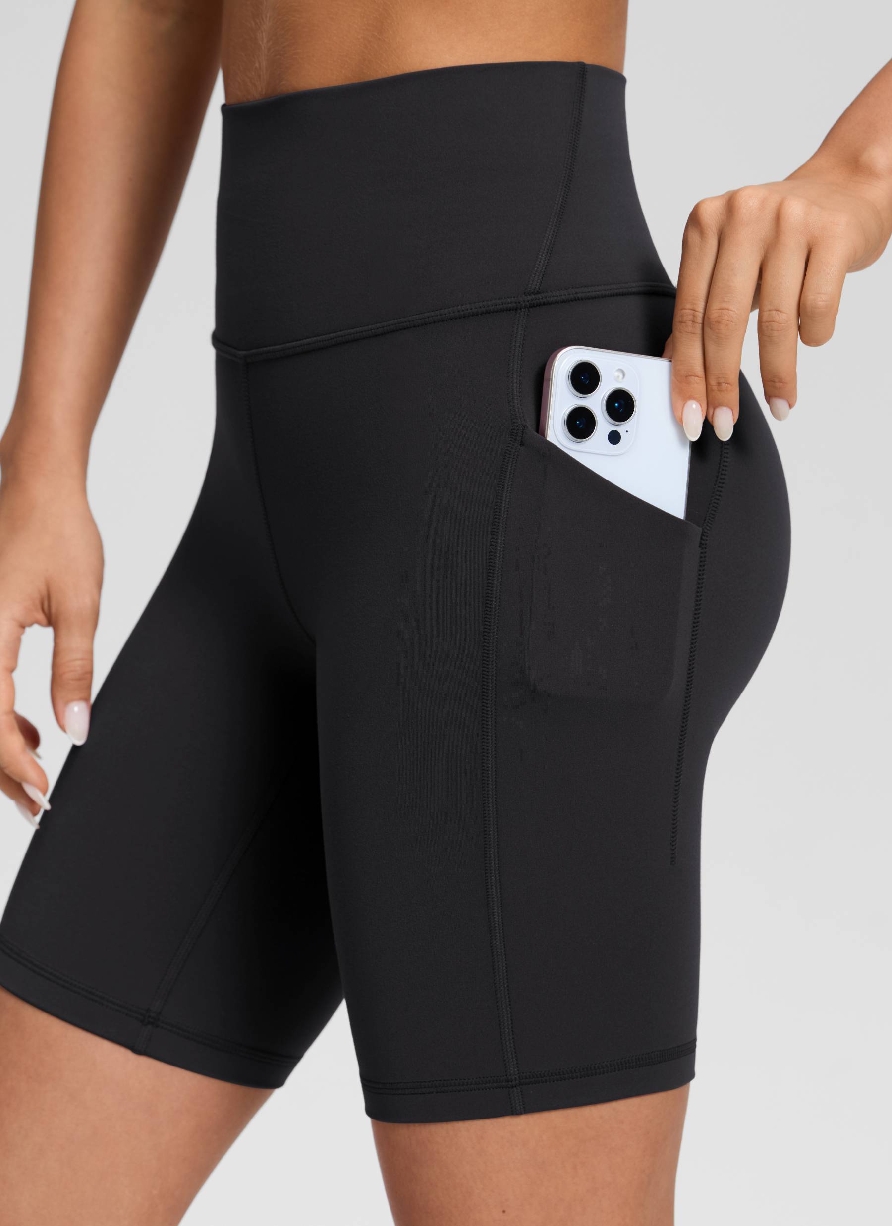 CRZ YOGA Yoga Wanita Bertingkat Tinggi Biker Butterluxe Seluar Pendek Poket 8'' Hitam