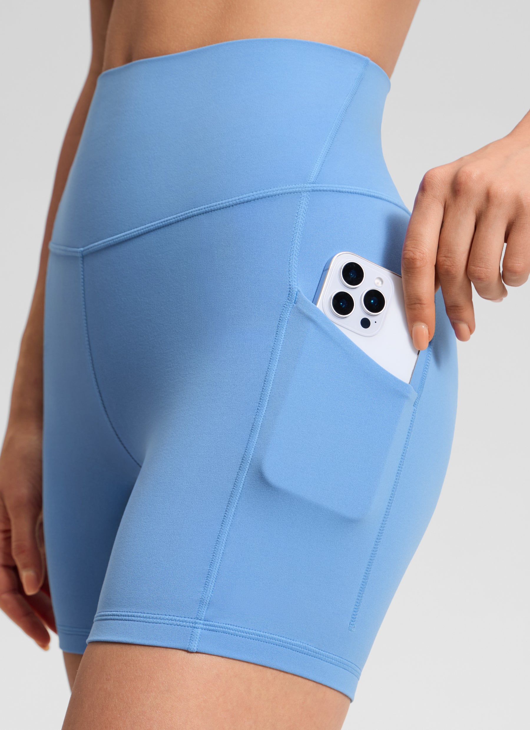 CRZ YOGA Yoga Wanita Bertingkat Tinggi Biker Butterluxe Seluar Pendek Poket 5'' Biru Parti