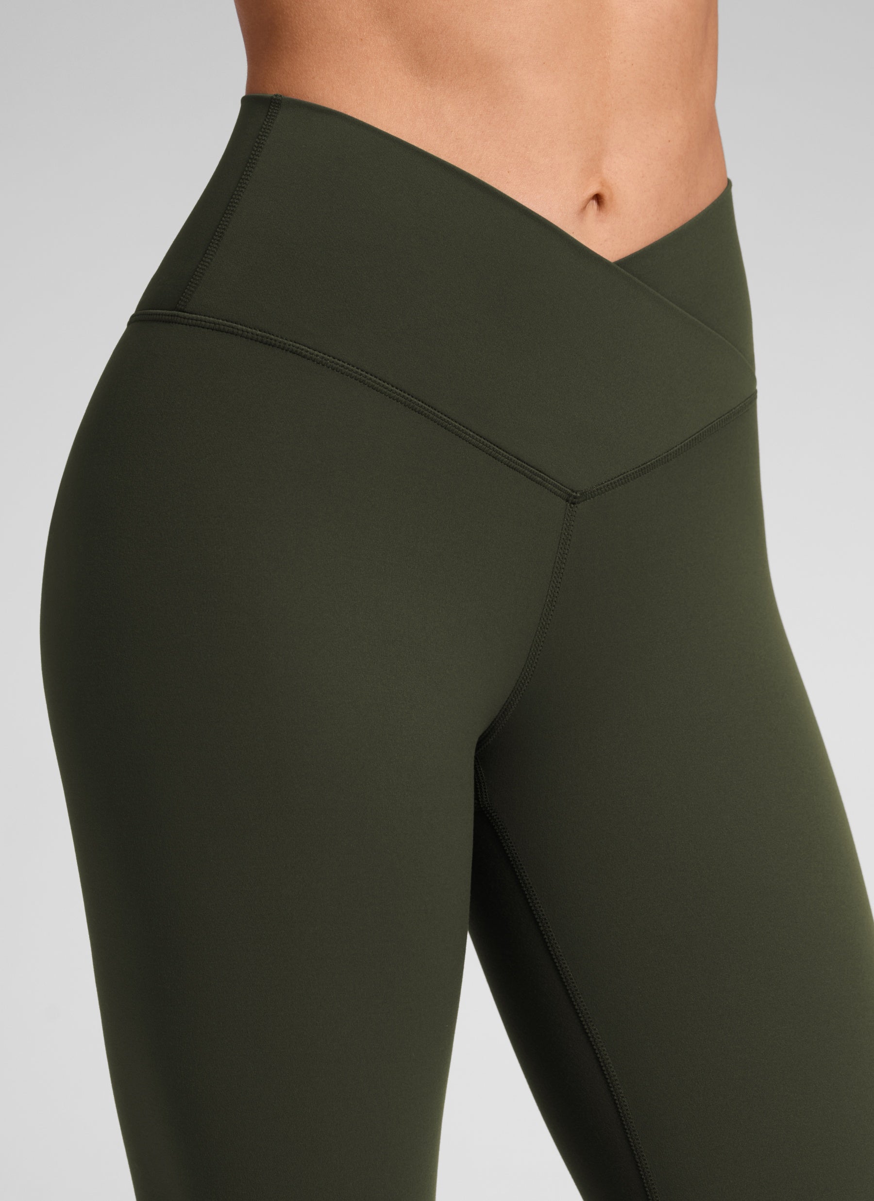 CRZ YOGA Wanita Bertingkat Tinggi Butterluxe Legging Yoga 25'' Pinggang Bersilang V Hijau Zaitun