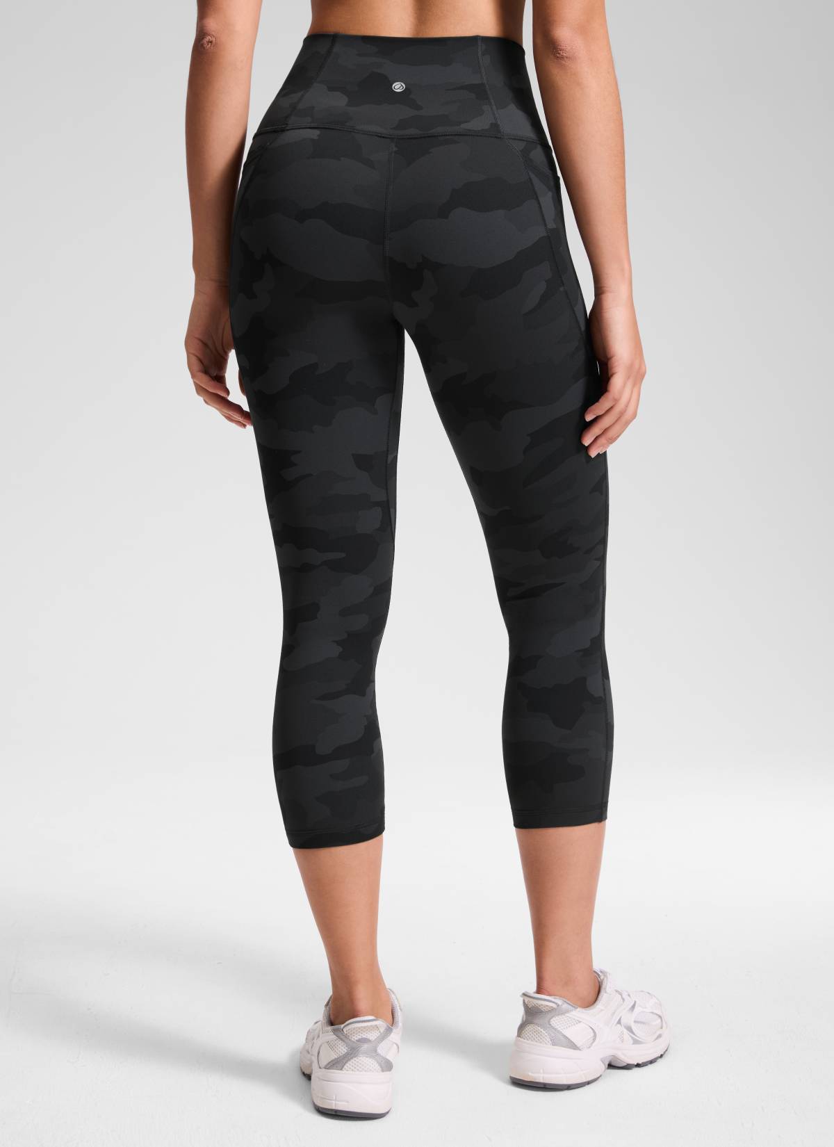 CRZ YOGA Yoga Tinggi Wanita Butterluxe Capri dengan Poket 21'' Penyamaran Kelabu Gelap 2