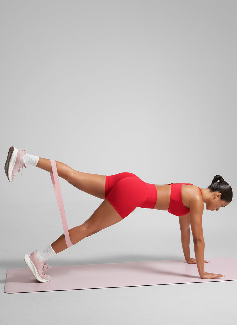 CRZ YOGA 여성용 Butterlift 스크런치 엉덩이 디자인 애슬레틱 운동용 바이커 쇼츠 오로라 레드