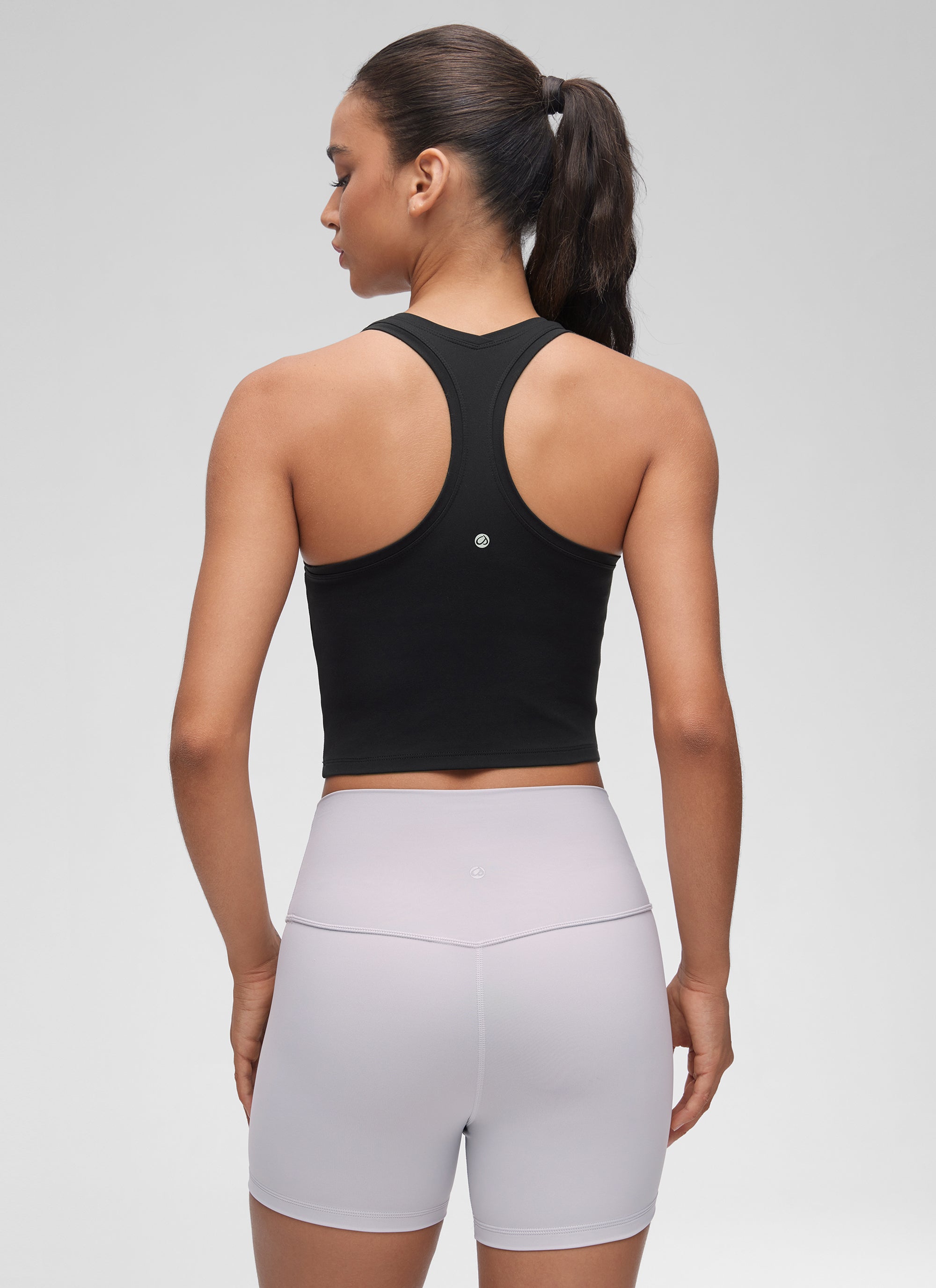 CRZ YOGA Áo thun yoga ngắn tay cổ tròn, lưng khoét sâu dành cho nữ " Butterluxe " màu đen