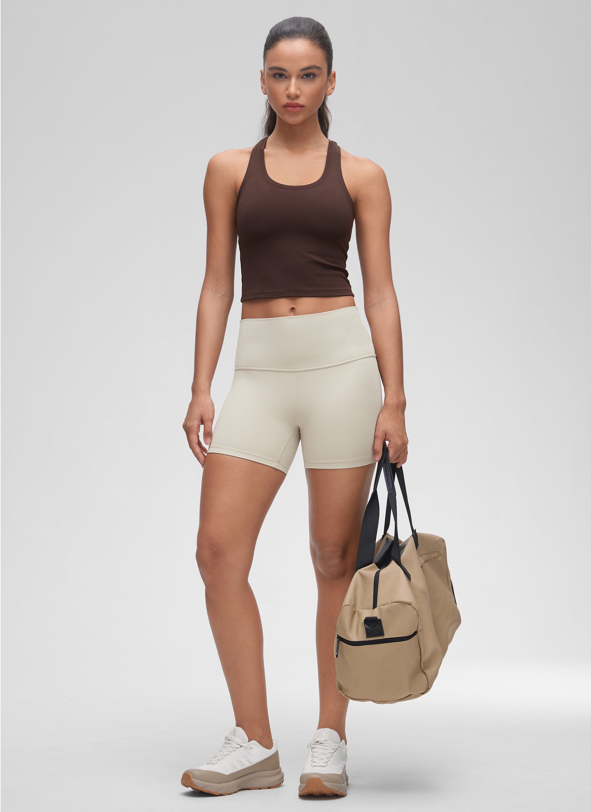 CRZ YOGA Áo thun yoga ngắn tay cổ tròn, lưng khoét sâu dành cho nữ “ Butterluxe ” màu nâu sô-cô-la nóng