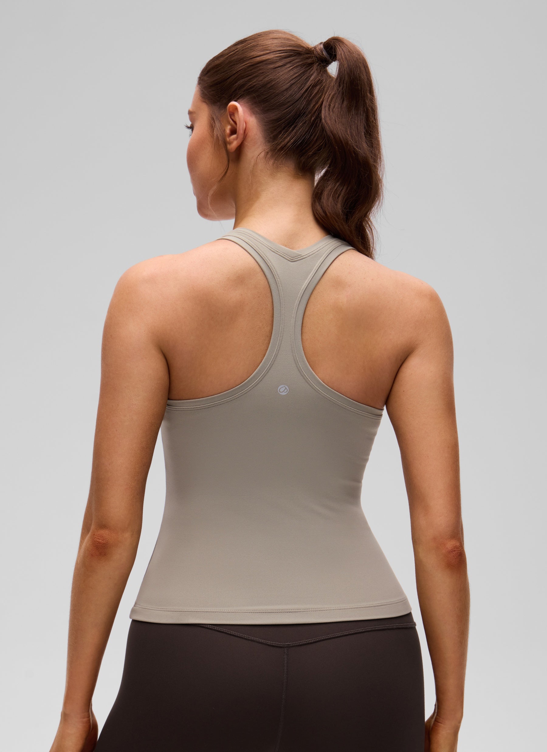 CRZ YOGA Tank Top Sukan Wanita Regular Fit Butterluxe Leher Bulat Racerback Kelabu Abu Hangat
