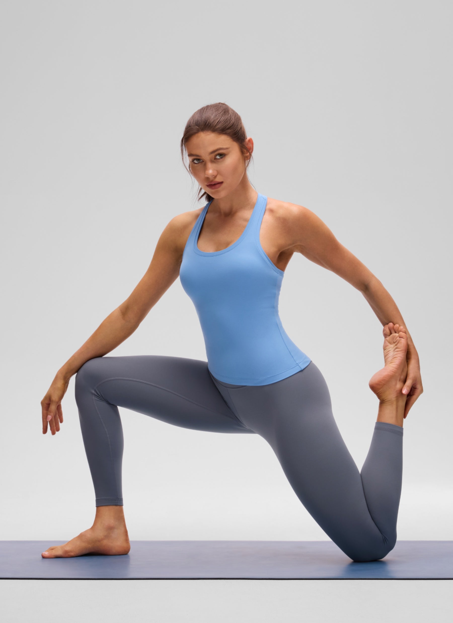 CRZ YOGA Tank Top Sukan Wanita Regular Fit Butterluxe Leher Bulat Racerback Biru Parti