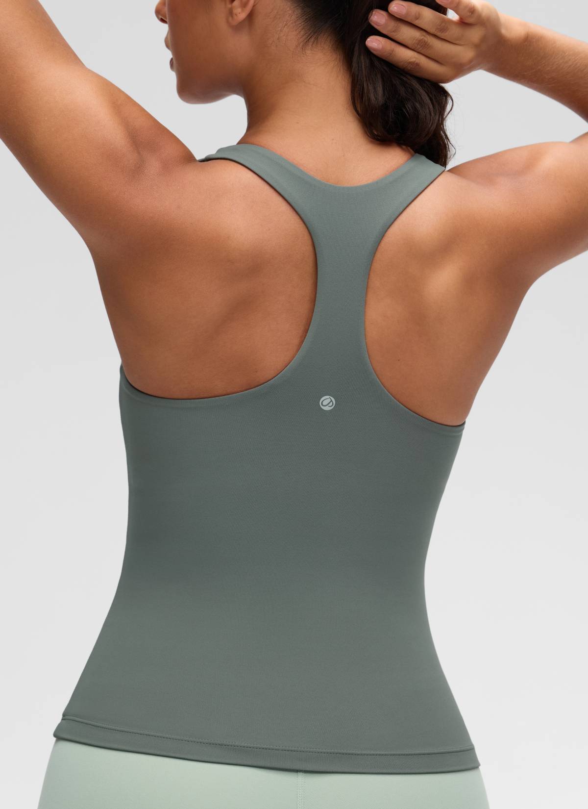 Áo thun yoga ôm sát dành cho nữ CRZ YOGA - Mẫu " Butterluxe " - Áo ba lỗ có áo lót tích hợp - Màu xám Sage