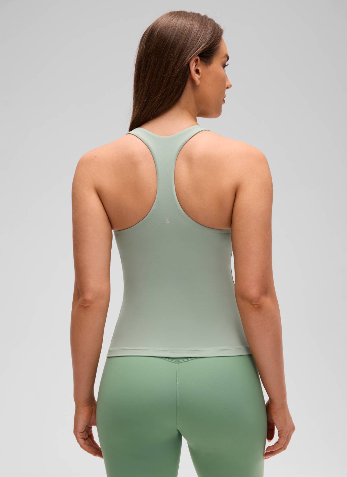 Áo thun yoga ôm sát dành cho nữ CRZ YOGA - Mẫu " Butterluxe " - Áo ba lỗ có áo lót tích hợp - Màu xanh lá cây Palm Court