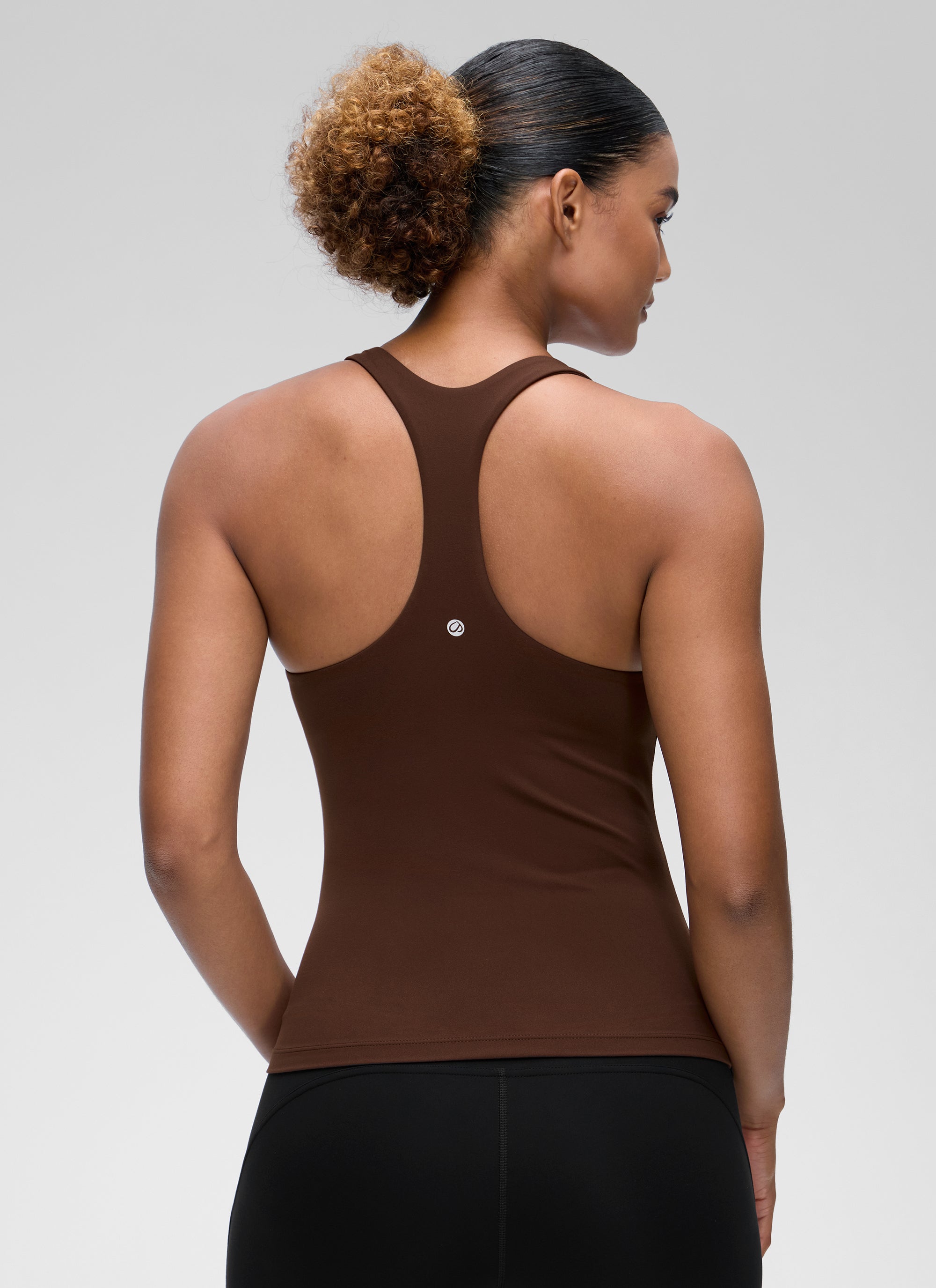 Áo thun yoga ôm sát dành cho nữ CRZ YOGA - Mẫu áo ba lỗ có áo lót tích hợp " Butterluxe " màu nâu Lava