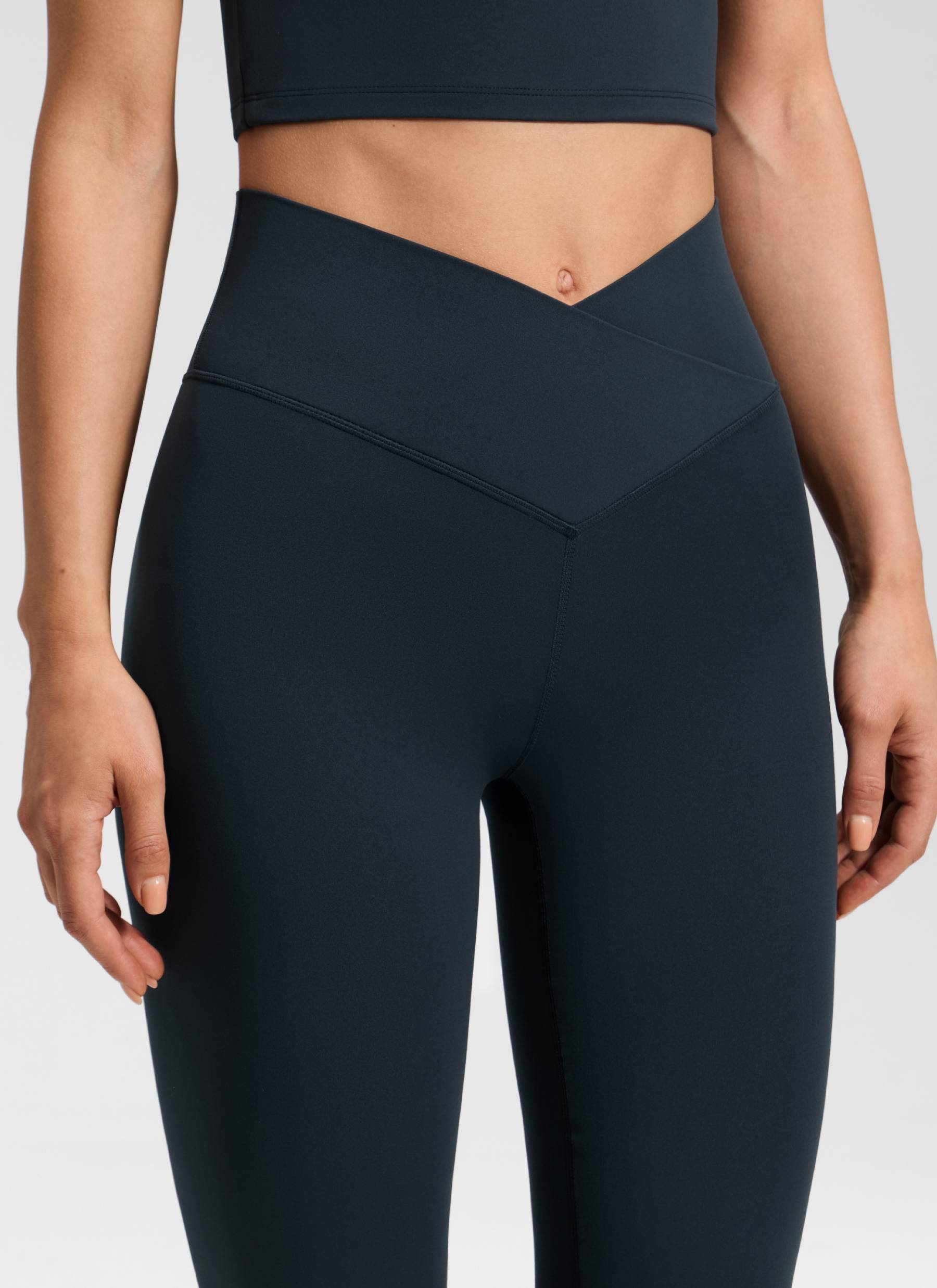 CRZ YOGA Quần legging nữ kiểu chéo chữ V, cạp cao, ống loe, màu Butterluxe , cỡ 31
