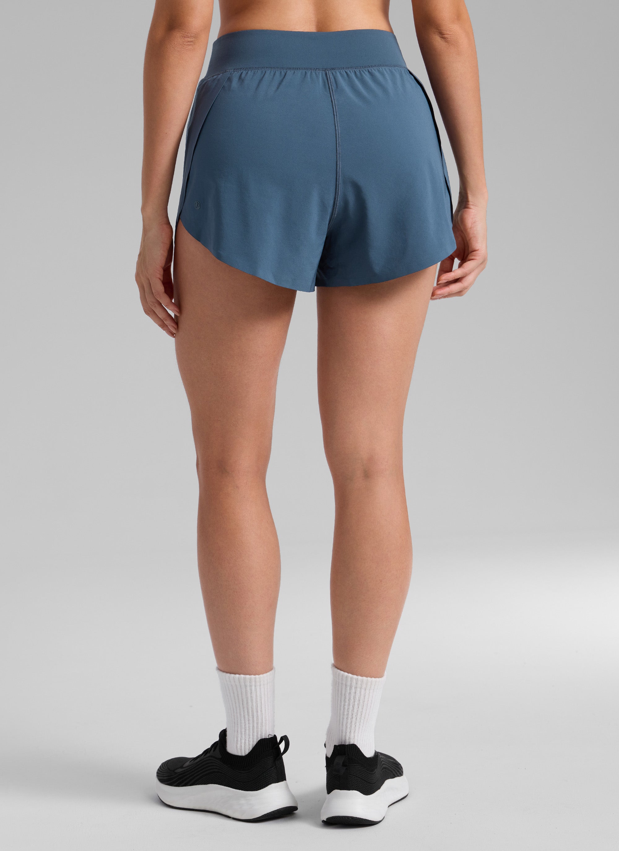 CRZ YOGA 女款高腰網眼內襯跑步短褲 3 英吋 健身短褲 Stelindigo