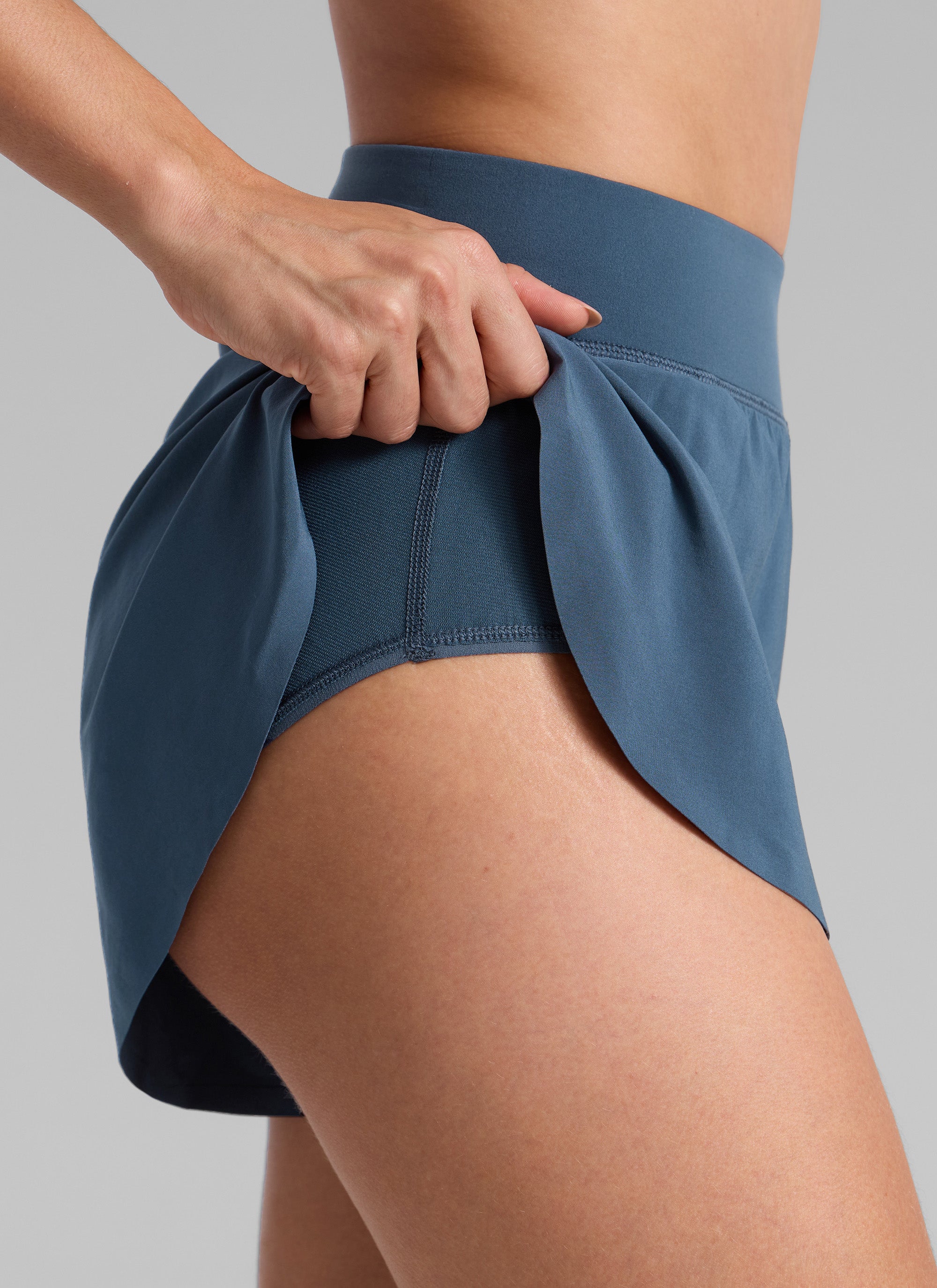 CRZ YOGA Pambabaeng Pambabaeng Pangtakbo High Rise Mesh Lined Shorts 3'' Workout Short Stelindigo