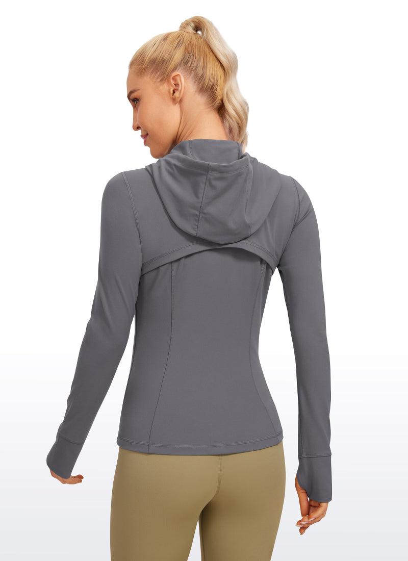 CRZ YOGA Jaket Hoodie Wanita dengan Ritsleting Penuh, Potongan Slim Fit, Kantong, dan Motif " Butterluxe " dalam Warna Dark Carbon