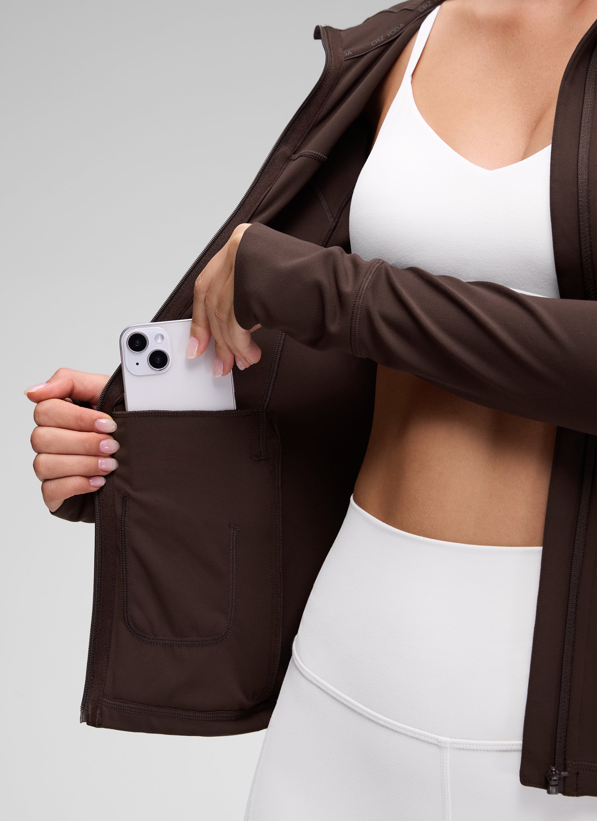 Jaket Berhud Zip Penuh Poket Potongan Langsing Butterluxe Wanita CRZ YOGA Perang Hot Fudge