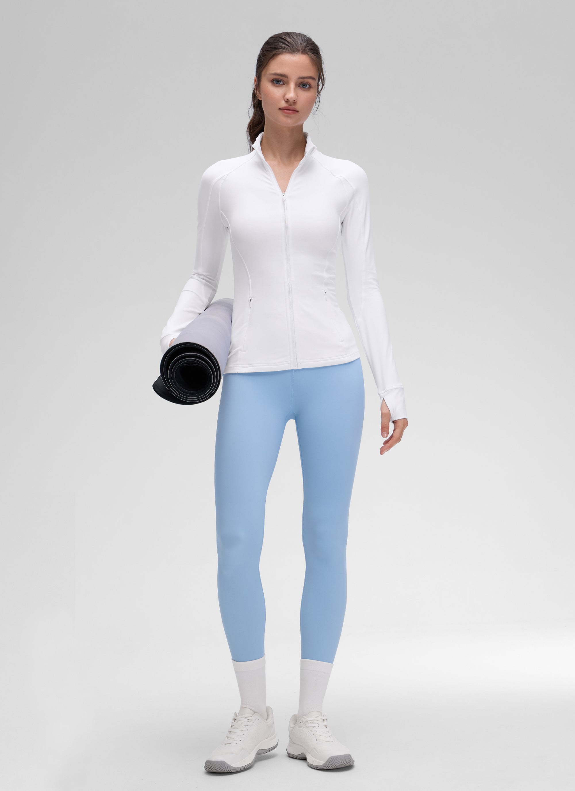 CRZ YOGA महिलाओं के योगा स्लिम फिट टॉप्स Butterluxe फुल ज़िप लॉन्ग स्लीव्स व्हाइट