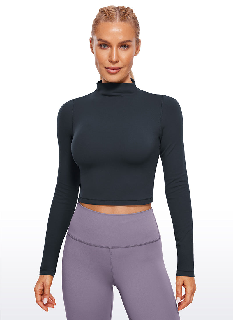 CRZ योगा महिलाओं के लिए स्लिम फिट Butterluxe योगा क्रॉप टॉप, लंबी आस्तीन वाली मॉक टर्टलनेक, ट्रू नेवी