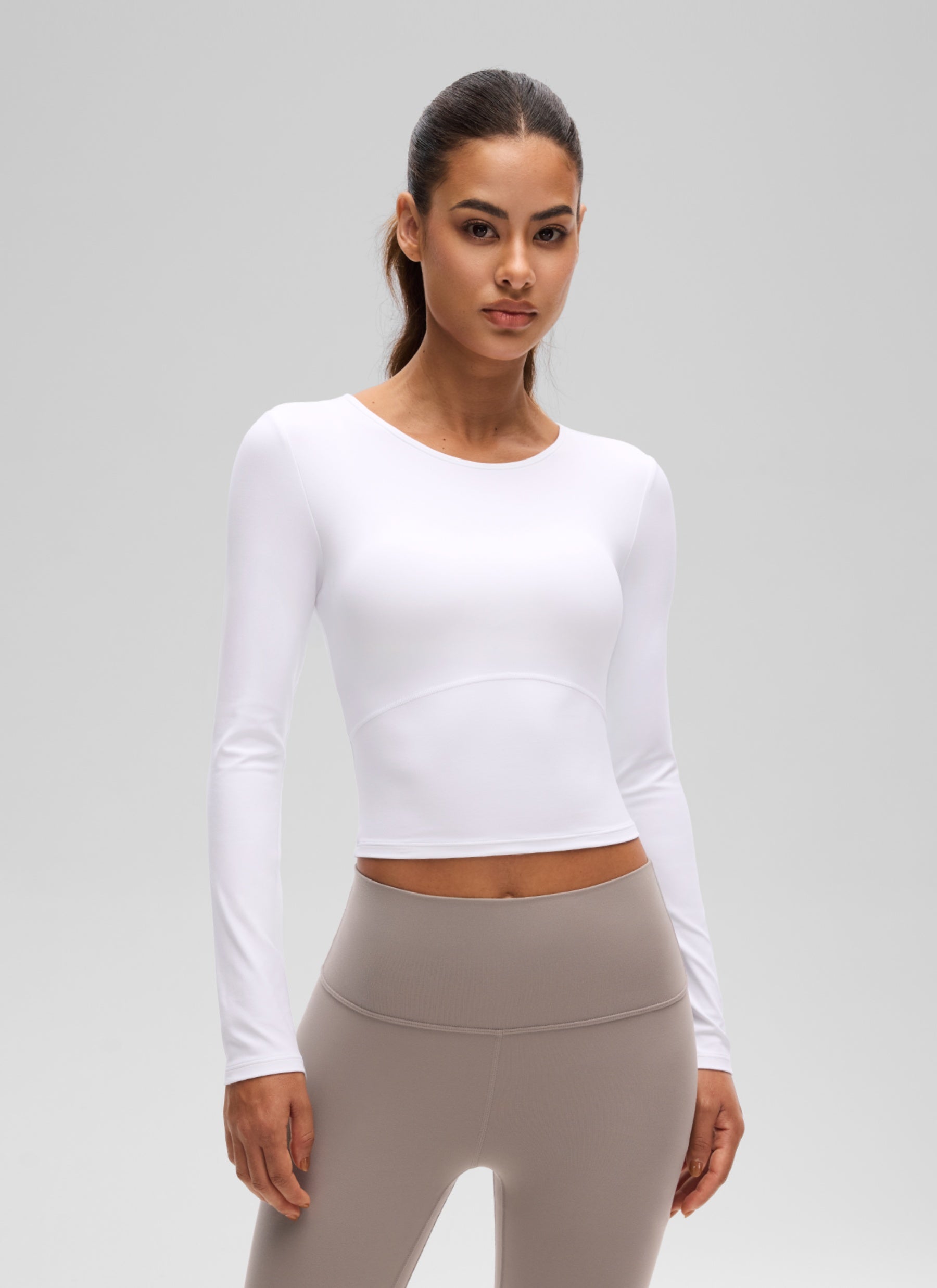 CRZ YOGA Women's Slim Fit Yoga Butterluxe Crop Long Sleeves Front Seam White @model_info:J